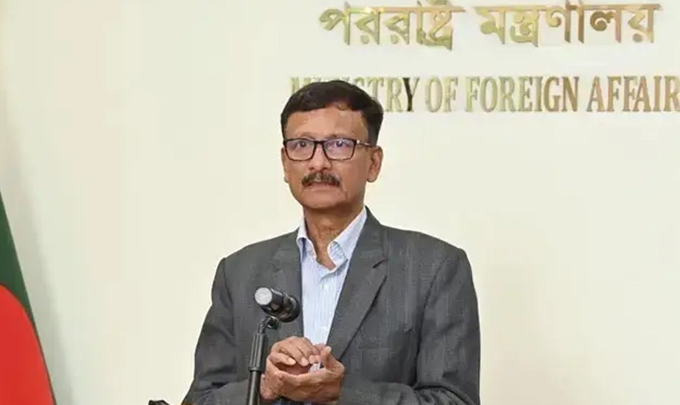 হাসিনা–কামালকে ফেরাতে ভারতের কাছে পাঠানোর চিঠি প্রস্তুত হচ্ছে: পররাষ্ট্র উপদেষ্টা